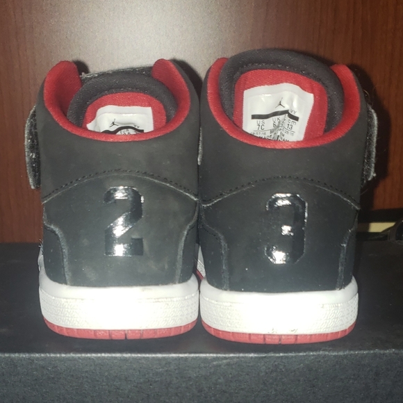 Jordan 1 Flight - Picture 4 of 8